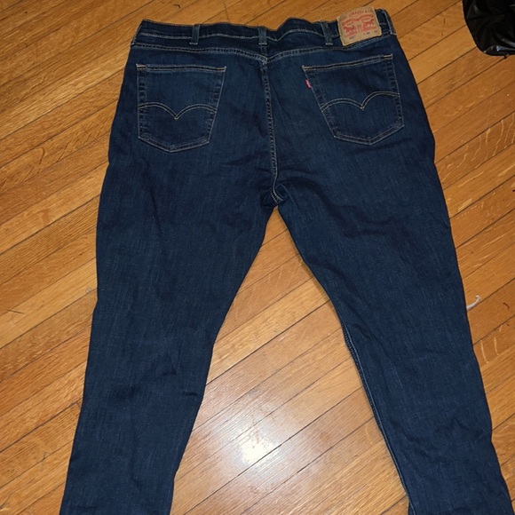 Men’s Levi Distressed Jeans - Picture 5 of 5